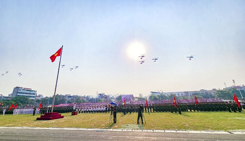 Hop luyen dieu binh, dieu hanh ky niem 70 nam Chien thang Dien Bien Phu-Hinh-4