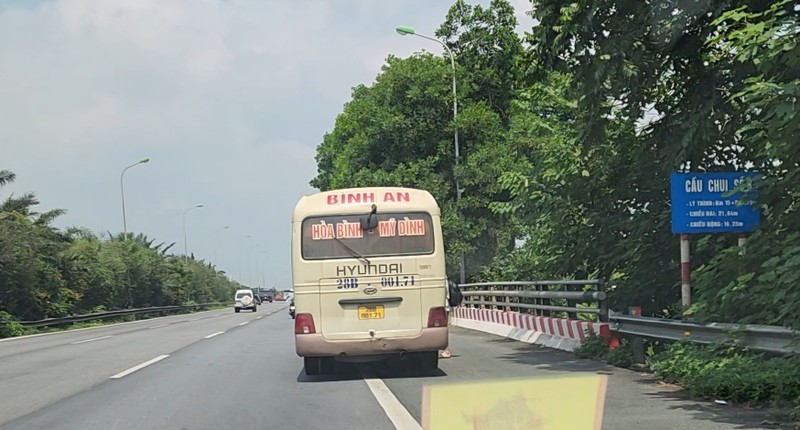 Nghi nha xe Binh An pha luong tuyen, bat khach tren cao toc, bo ben dich-Hinh-2