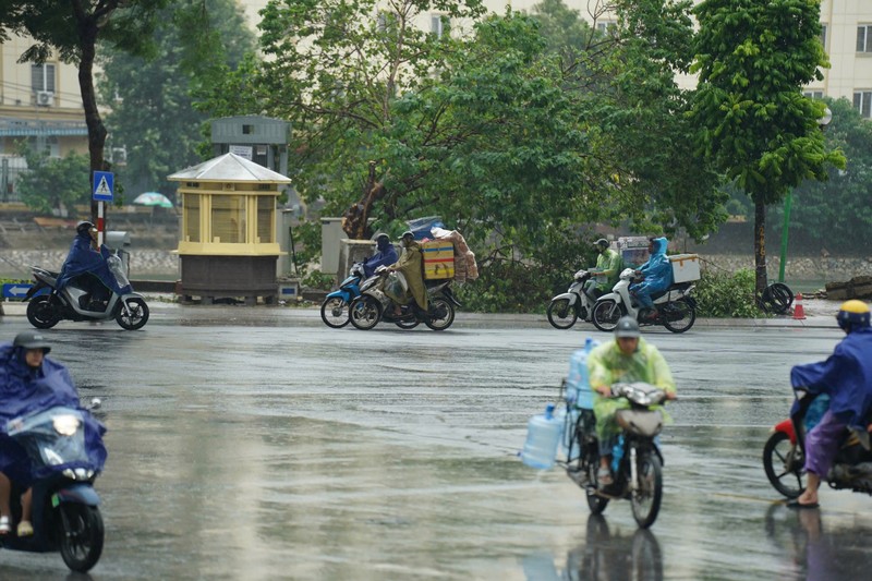 Duong pho Ha Noi vang lang don bao so 3 Yagi-Hinh-5