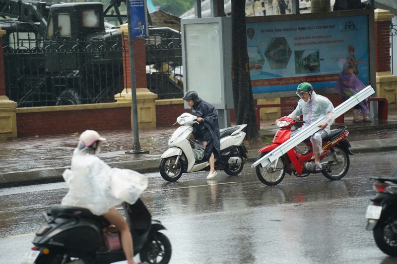 Duong pho Ha Noi vang lang don bao so 3 Yagi-Hinh-8