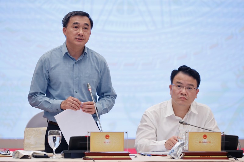 Bộ Y tế đang làm gì để tiến tới miễn viện phí toàn dân? Bo Y te dang lam gi de tien toi mien vien phi toan dan?