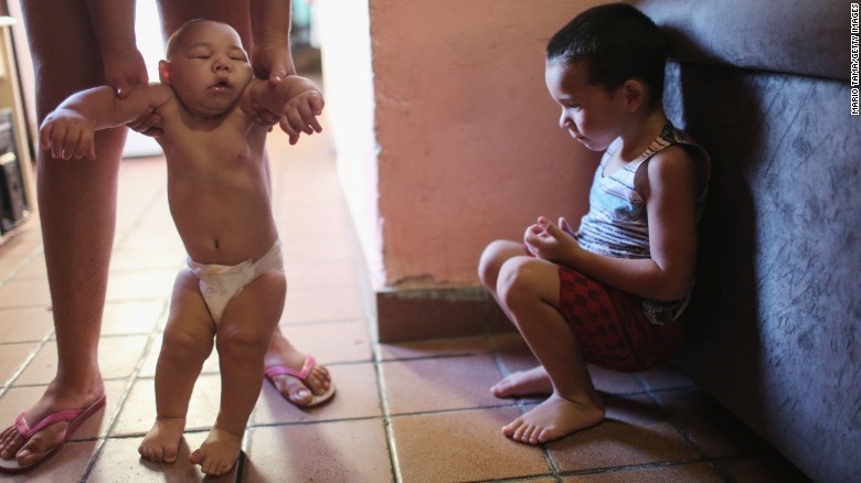 Xot xa nhung dua tre di tat do virus Zika an nao nguoi-Hinh-11