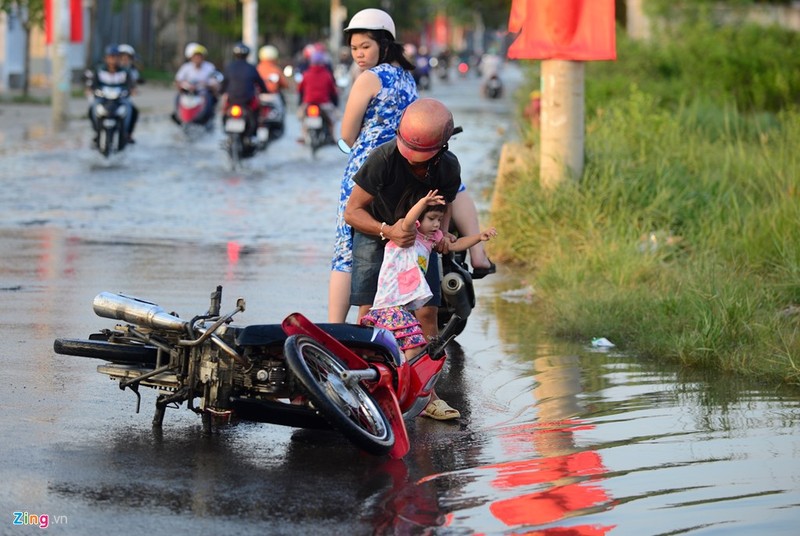 Sai Gon trieu cuong dat dinh, dan am con loi nuoc-Hinh-7