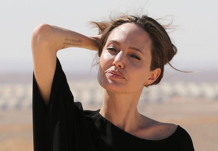 Bi quyet giup Angelina Jolie tre dep nhu gai 20 sau ly hon-Hinh-3