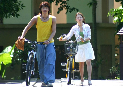 Kieu toc giup Song Hye Kyo tre trung bap chap tuoi tac-Hinh-8