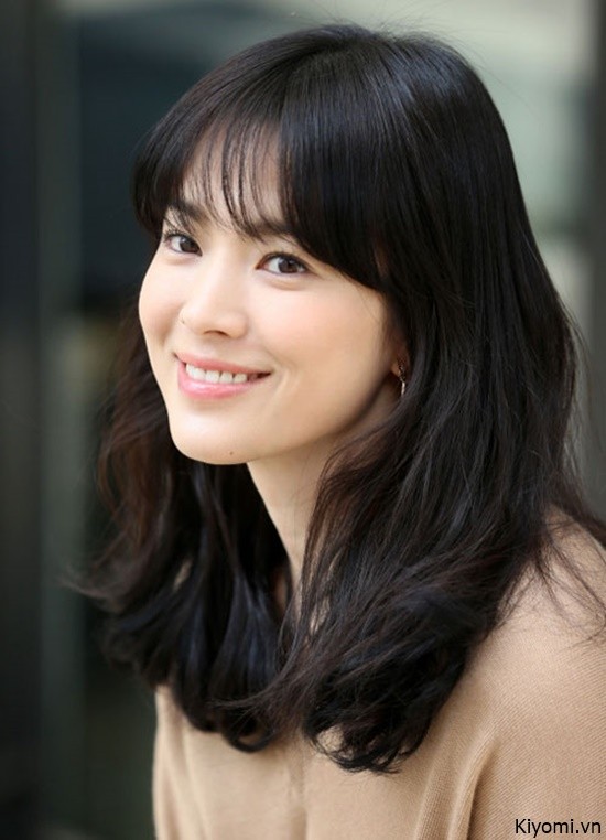 Kieu toc giup Song Hye Kyo tre trung bap chap tuoi tac