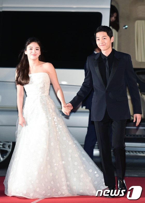 Tuyet chieu tan do my nu Song Hye Kyo cua Soong Joong Ki-Hinh-7