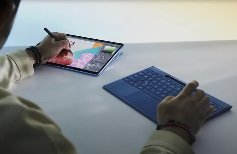 Microsoft Surface Pro 11 - Noi troi tinh nang AI?-Hinh-2