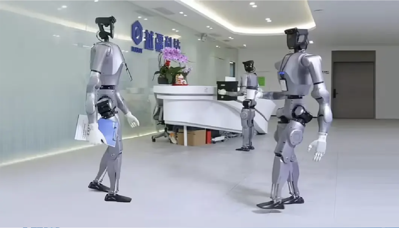 Tron mat robot hinh nguoi chuan bi bua sang cuc dieu luyen-Hinh-7