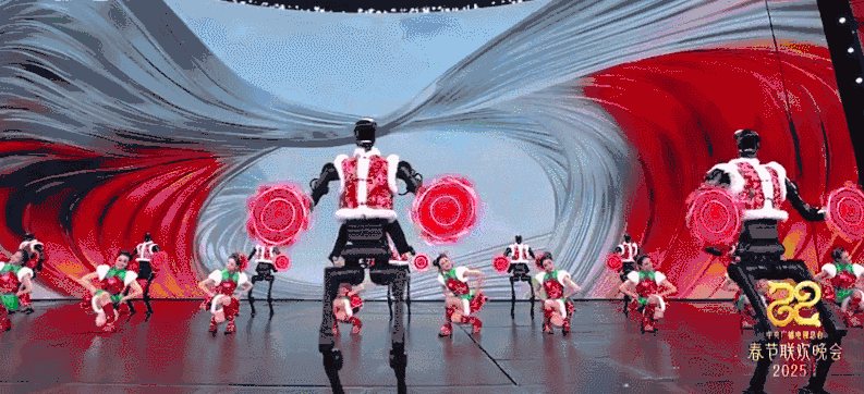 Robot Trung Quoc lai noi doa, dung dung duoi danh ca ky su-Hinh-8