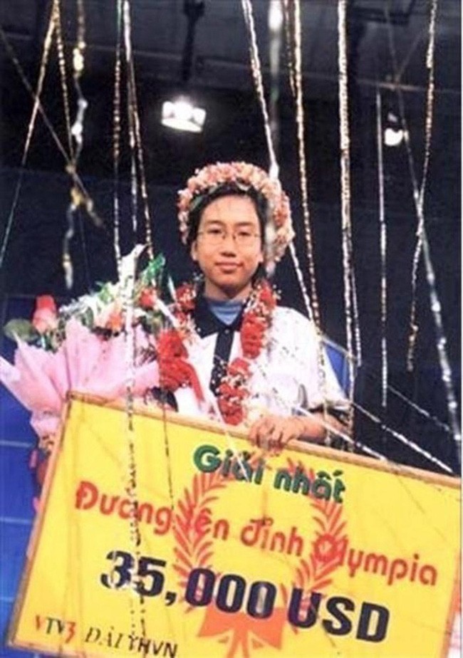 Hai nu quan quan Duong len dinh Olympia mua dau gio the nao?-Hinh-7