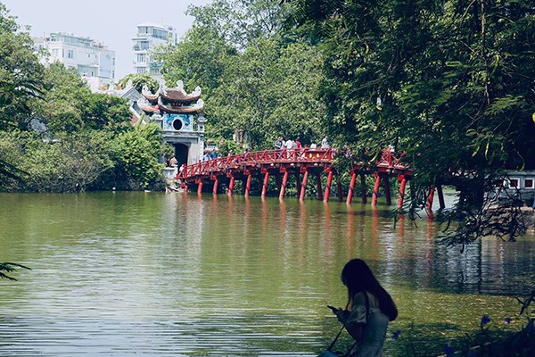 Du bao thoi tiet 26/5, mien Bac sang som mua giong vai noi, trua nang