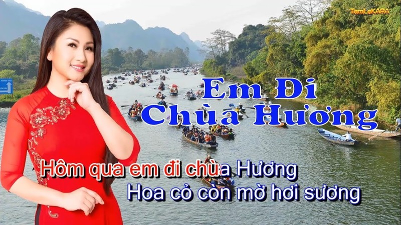 Lai lich ky thu khong ngo cua bai tho Chua Huong-Hinh-8