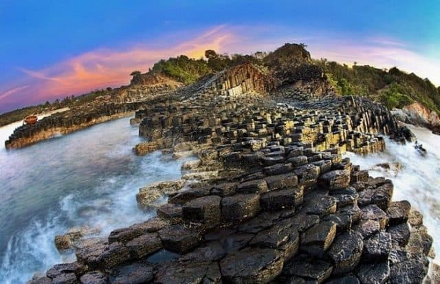 Kinh ngac bai da huyen bi o ghenh Da Dia, Phu Yen-Hinh-10