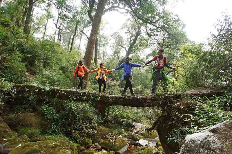 Len dinh Putaleng Lai Chau: Cao den do liec mat thay Phan Xi Pang-Hinh-5