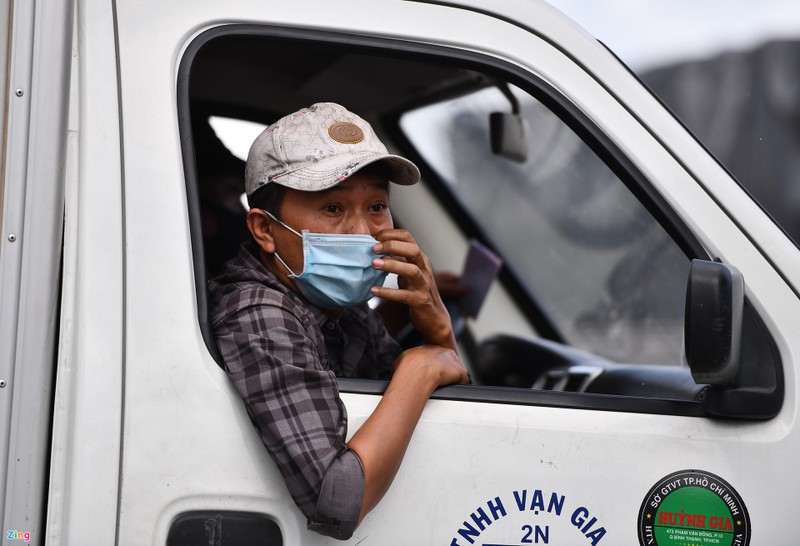 Bo Cong Thuong hoa toc de nghi tiem vaccine cho lai xe cho hang