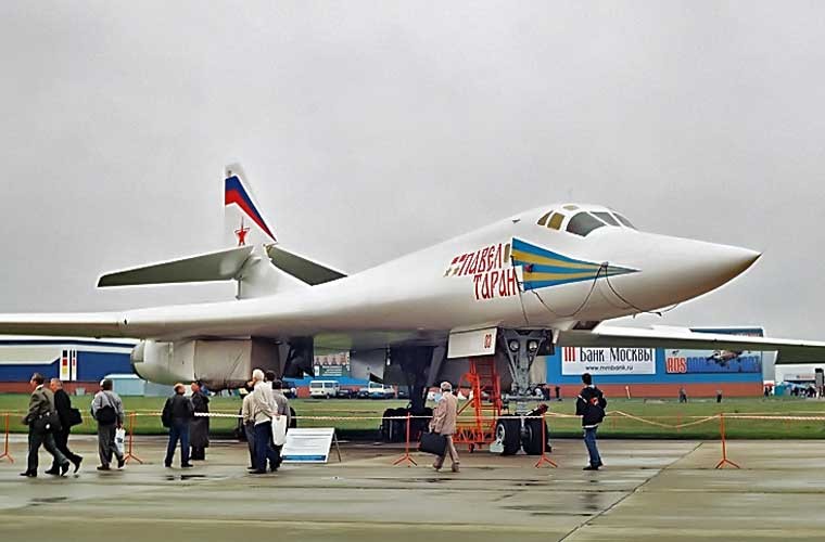 la ky oanh tac co tu-160 cua nga co ho ten hinh anh 1 