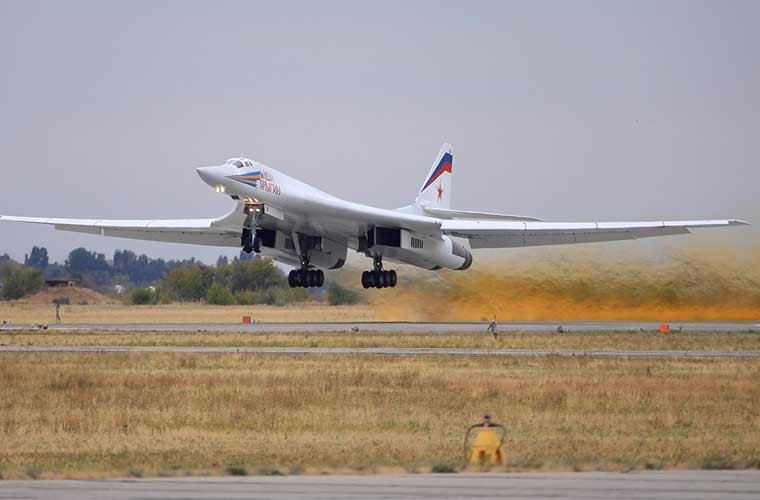 la ky oanh tac co tu-160 cua nga co ho ten hinh anh 2