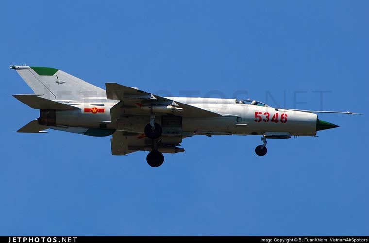 Nhin lai chiec tiem kich MiG-21 4324 duoc cong nhan la bao vat quoc gia-Hinh-8