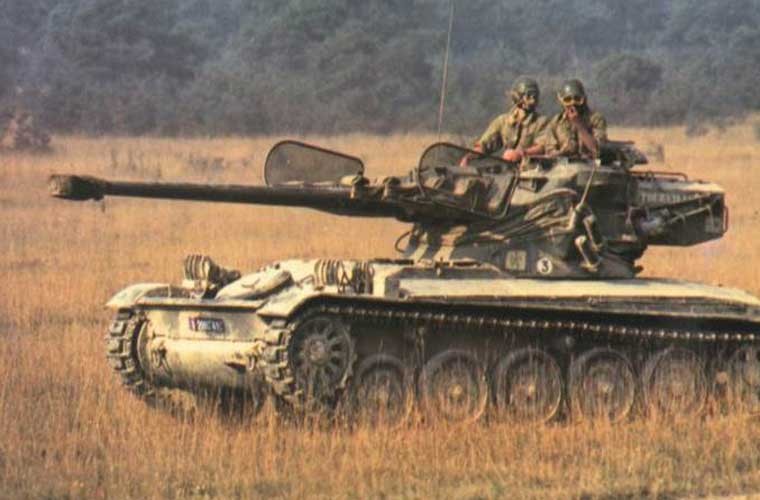 Vi sao Viet Nam so huu xe tang AMX-13 cua Phap?-Hinh-10
