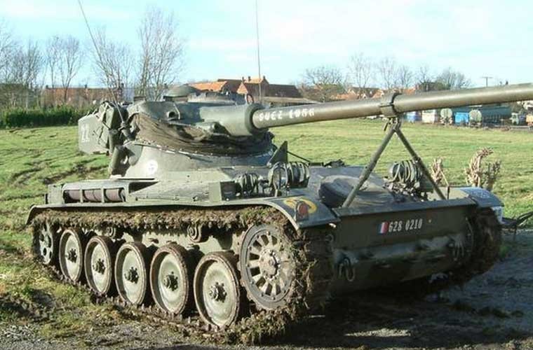 Vi sao Viet Nam so huu xe tang AMX-13 cua Phap?-Hinh-6