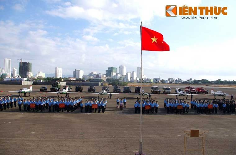 Trung doan Khong quan 920 ram ro ra quan huan luyen-Hinh-4