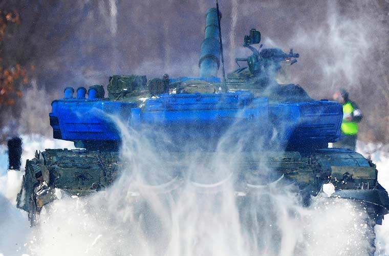 Anh dep xe tang T-72 Nga miet mai luyen tap-Hinh-3