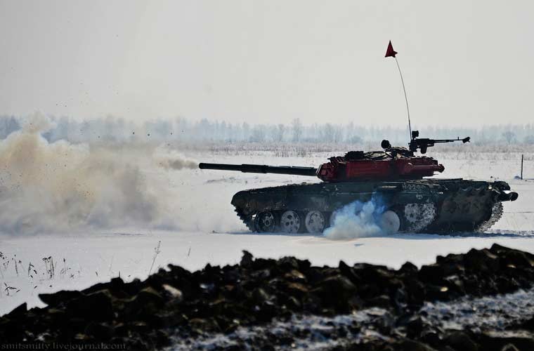 Anh dep xe tang T-72 Nga miet mai luyen tap-Hinh-5