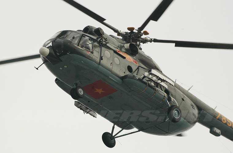 Tinh nang truc thang Mi-8 Viet Nam roi o Phu Quy-Hinh-7