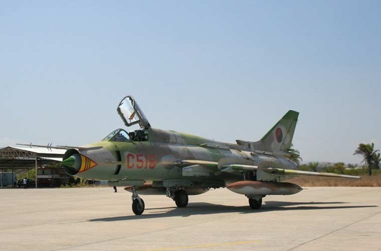 Quoc gia nao dang dung may bay Su-22 giong VN?-Hinh-4