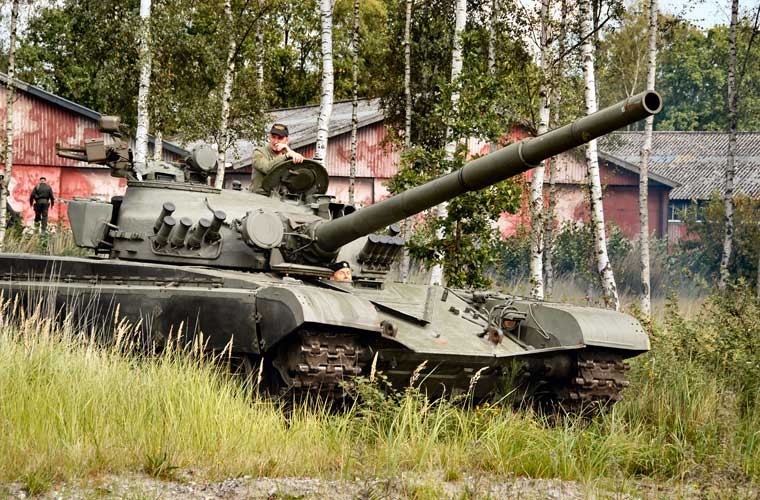 Kham pha bien the xe tang T-72 Viet Nam tung muon mua-Hinh-3