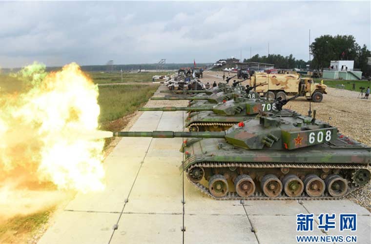 Anh QS an tuong tuan: Thiet giap BTR-60PB VN vuot lu-Hinh-8