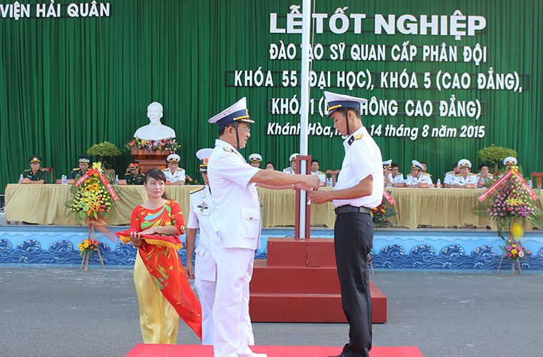 Khoanh khac dang nho le tot nghiep o Hoc vien Hai quan-Hinh-4