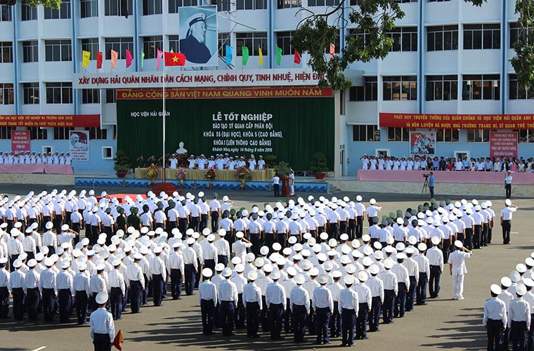 Khoanh khac dang nho le tot nghiep o Hoc vien Hai quan