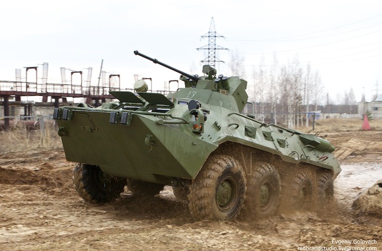 Suc manh ghe gom cua xe boc thep BTR-82A can quet IS-Hinh-10