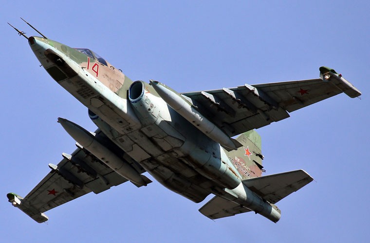 Bat ngo loai chien dau co Su-25 khong kich IS o Syria-Hinh-8