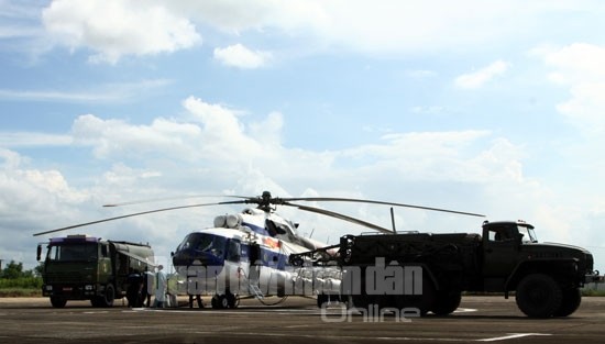 Muc kich truc thang Mi-17 Viet Nam na dan rocket-Hinh-3