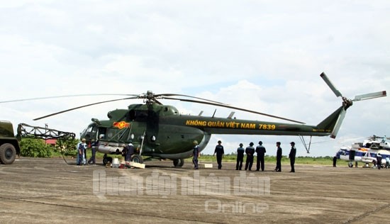 Muc kich truc thang Mi-17 Viet Nam na dan rocket-Hinh-5