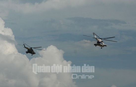 Muc kich truc thang Mi-17 Viet Nam na dan rocket-Hinh-8