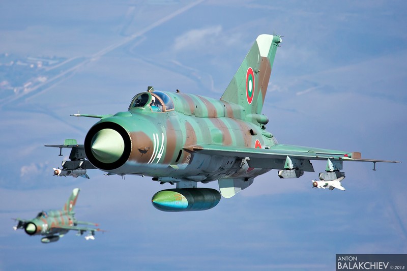 Ngac nhien tiem kich MiG-21 Syria oanh tac phien quan IS-Hinh-8