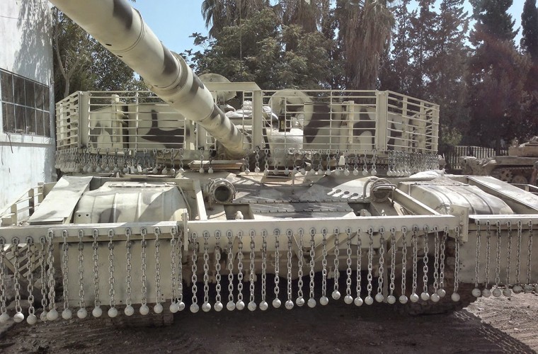 Quan doi Syria lam gi de bao toan xe tang T-72?-Hinh-4