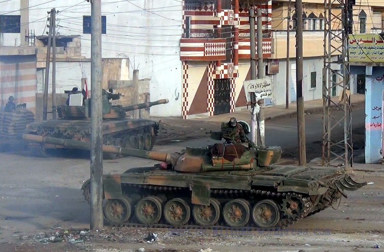 Quan doi Syria lam gi de bao toan xe tang T-72?-Hinh-7
