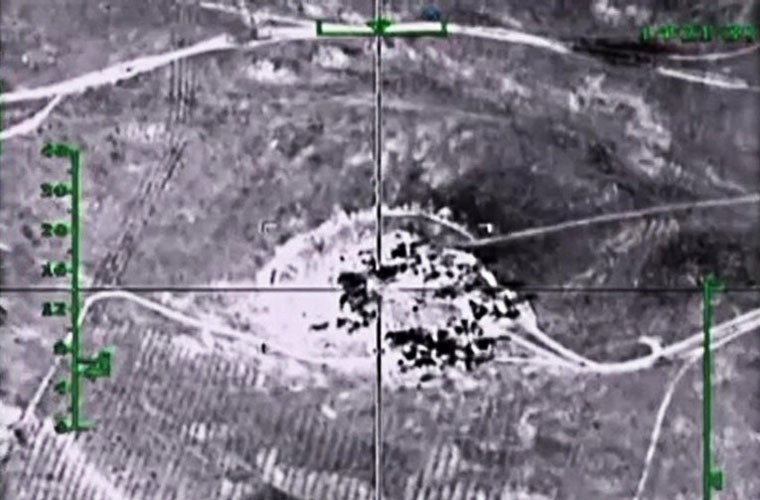 Xem Su-25 nem bom san phang can cu phien quan IS