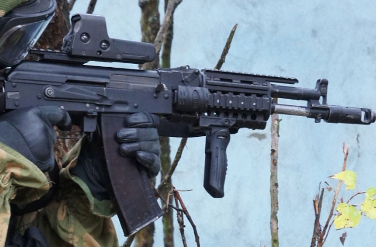 Chiem nguong loat sung truong AK-100 Nga chao ban Viet Nam, DNA-Hinh-7