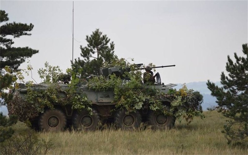 Can canh “bau vat” xe tang T-72 Hungary tap tran voi My-Hinh-10