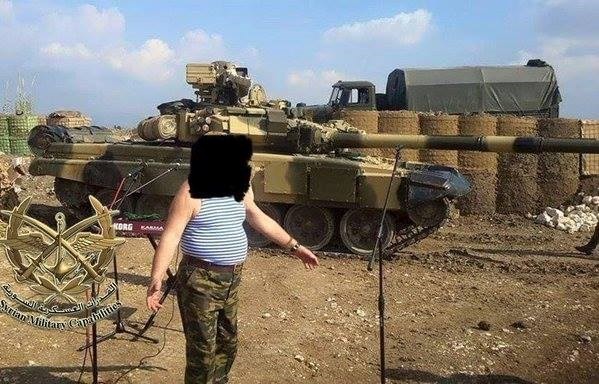 Xe tang T-90A dang hanh quan toi Aleppo chong IS?-Hinh-4
