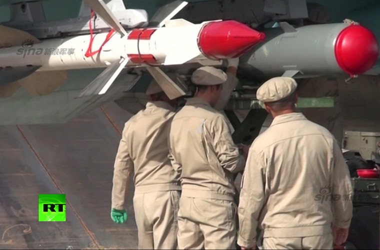 May bay nem bom Su-34 lieu co “cua thang” neu khong chien?-Hinh-5