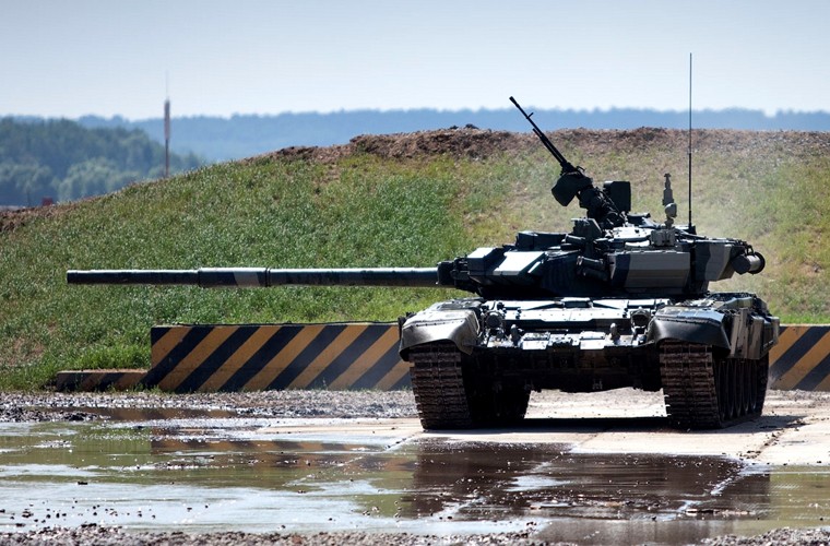 Tai sao Nga dua xe tang T-90 toi Syria?-Hinh-3