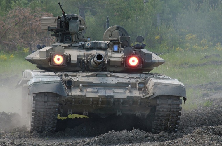 Tai sao Nga dua xe tang T-90 toi Syria?-Hinh-4