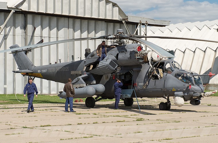 Truc thang Mi-35M toi Syria, phien quan IS lai khoc thet-Hinh-2